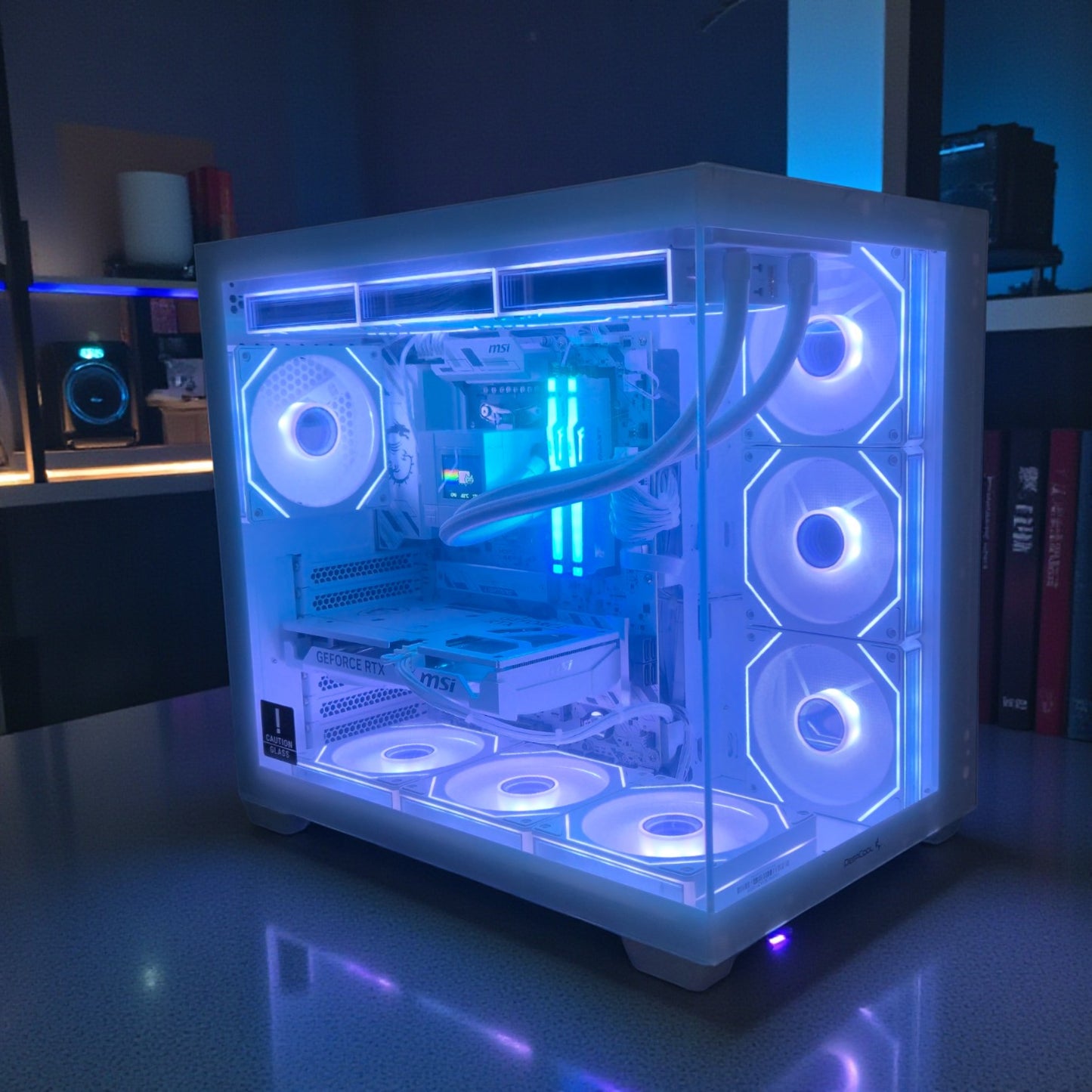 RAZOR-WHITE 5070Ti