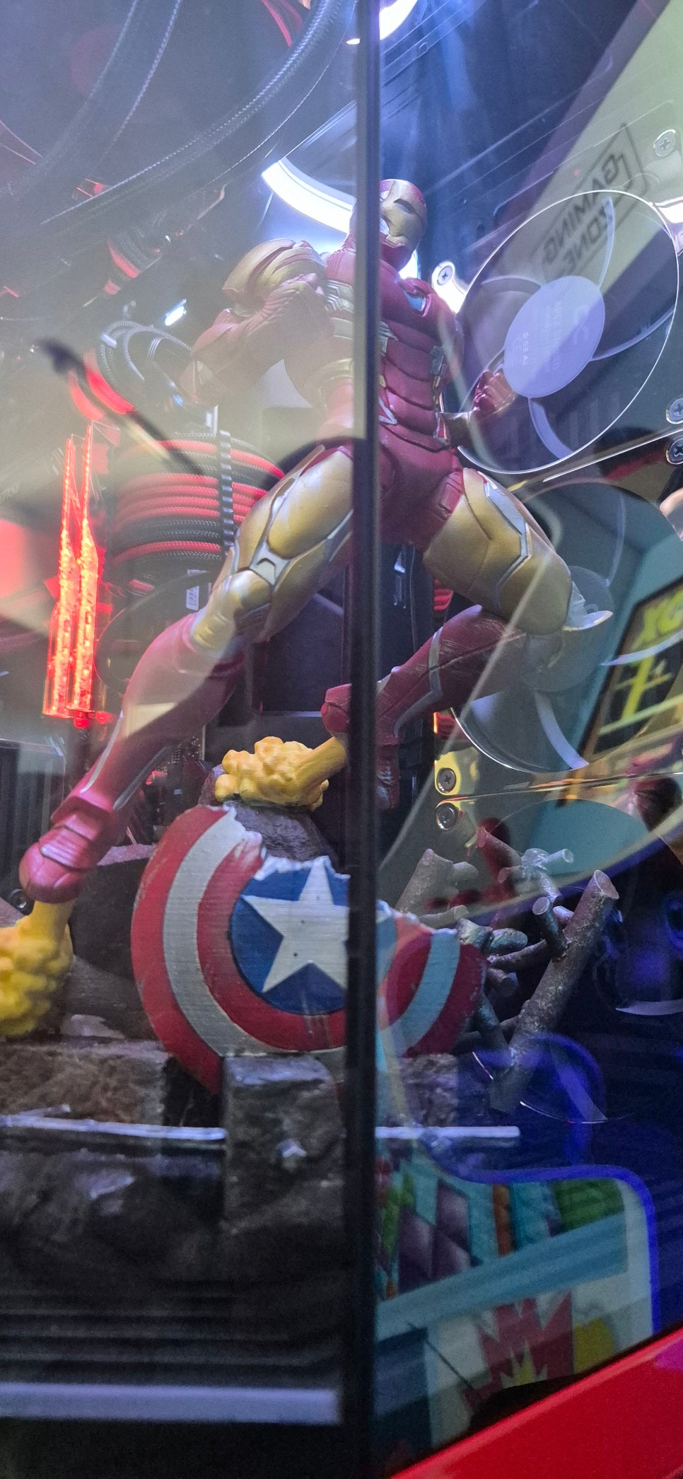 IRON MAN