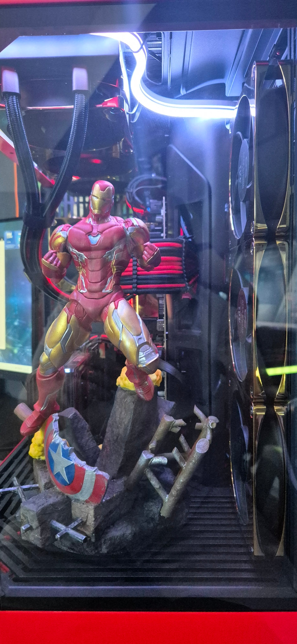 IRON MAN
